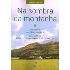 Na sombra da montanha